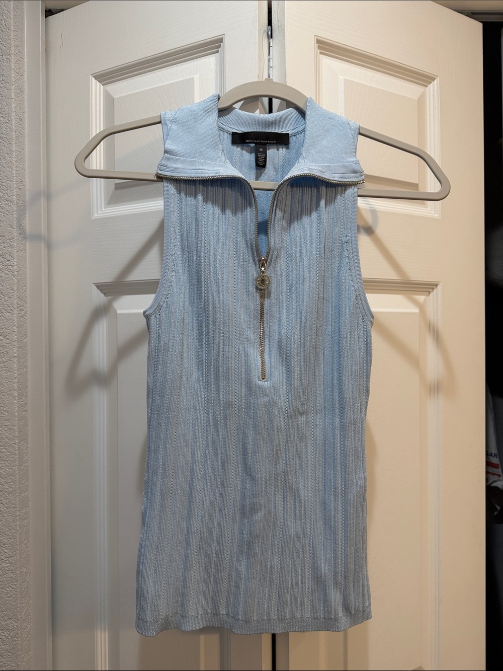 White House Black Market Light Blue Half Zip Mock Neck Tank Size Medium